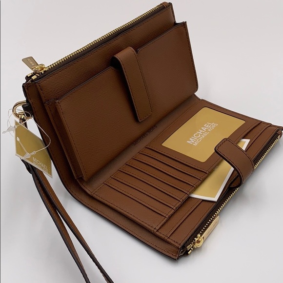 Michael Kors Jet Set Travel Double Zip Wristlet - Picture 8 of 16